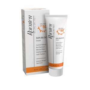کرم ضدآفتاب راکوتن فاقد چربی بی رنگ حجم 50 میلی لیتر